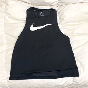 NIKE DRI-FIT ACTIVE TOP